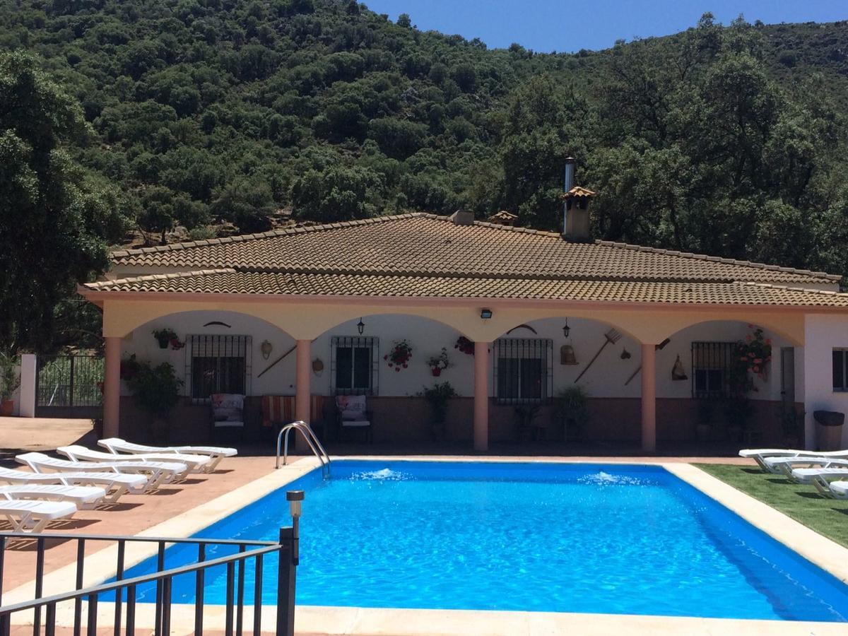 Priego de Córdoba Villa La Quinta מראה חיצוני תמונה